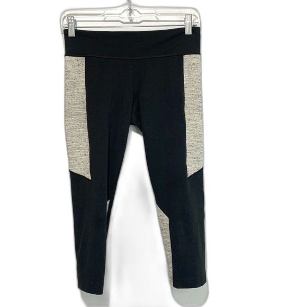 Under Armour Black & Gray Compression Workout Capri Crop Leggings Size Small